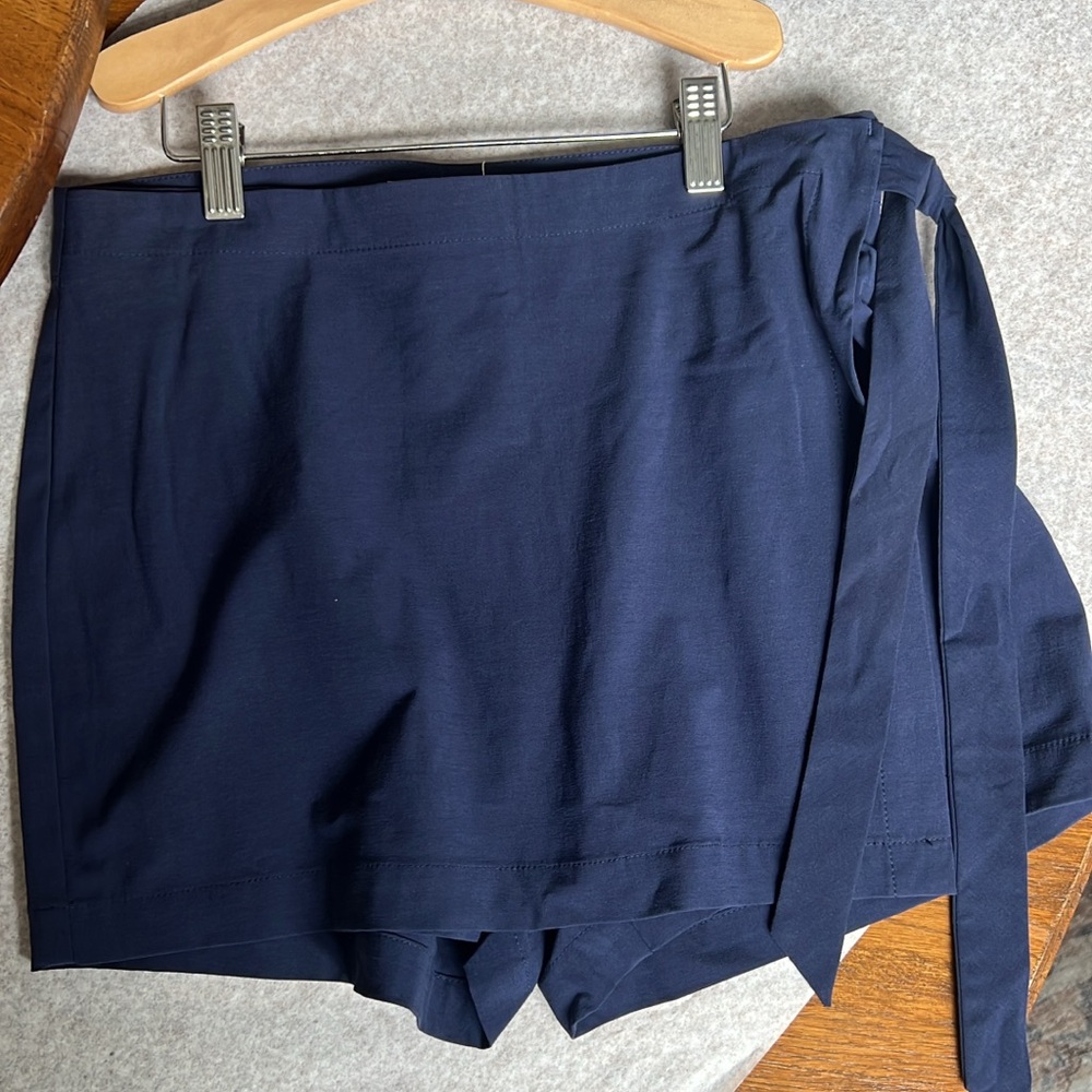 NEW Southern Tide Jourdan Navy Blue Wrap Skort